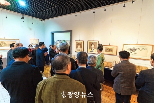 △ 지난 2월 광양역사문화관 기획전시실에서 열린 김상후 선생의 유품 전시회.