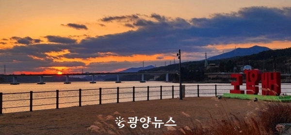 △ 배알도에서 바라본 일몰.